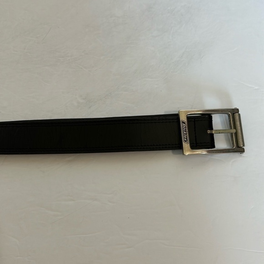 Dickies Silver Roller Buckle Black Genuine Leather Belt Size 40 EUC!
